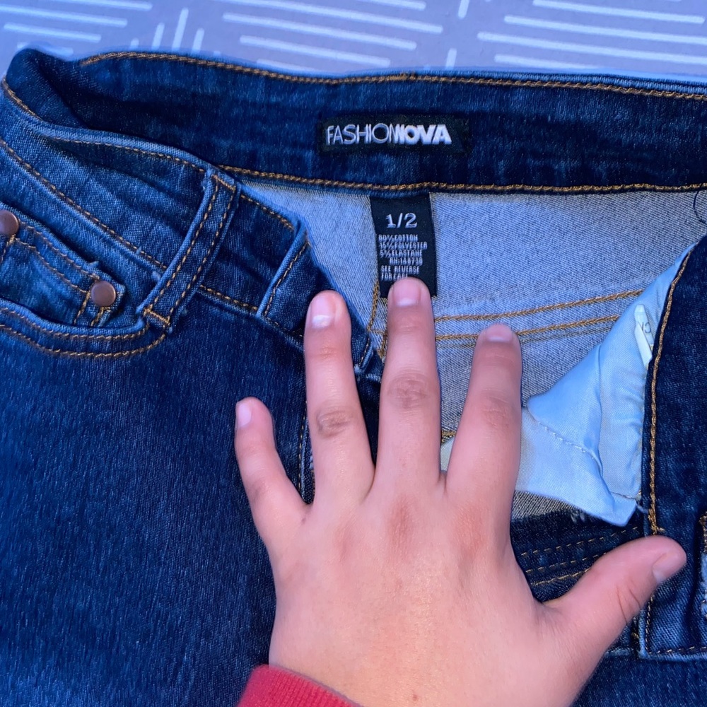 Fashion nova pants , size 1/2 , color dark blue